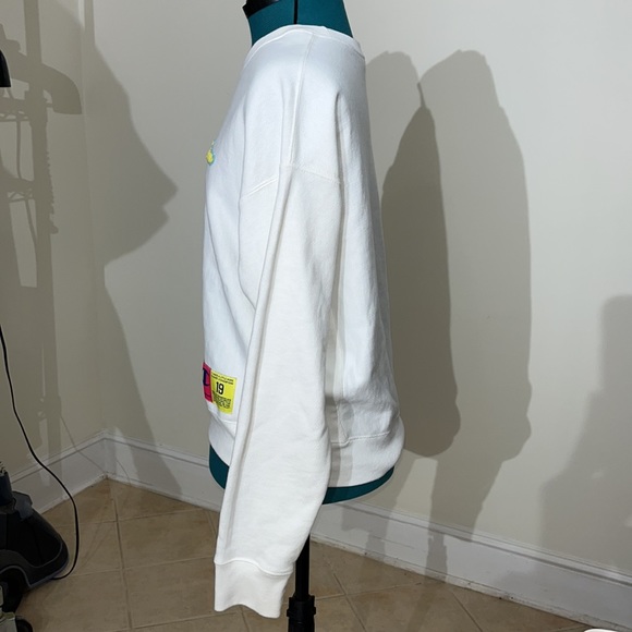 NWOT: Champion sweatshirt - Picture 4 of 12